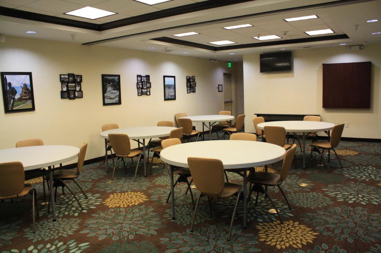 Staybridge By Ihg 3* Minot