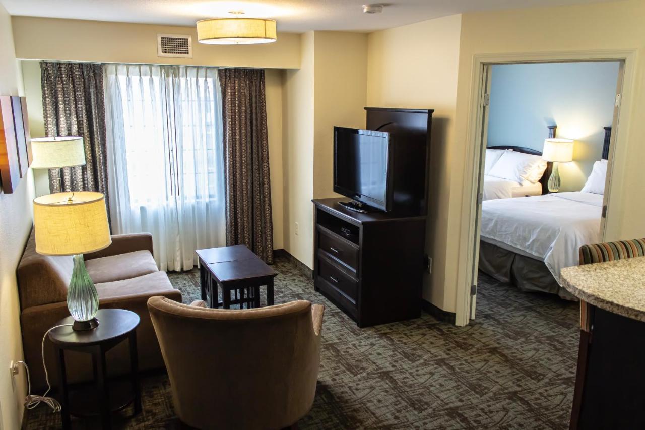 Hotel Staybridge By Ihg 3*